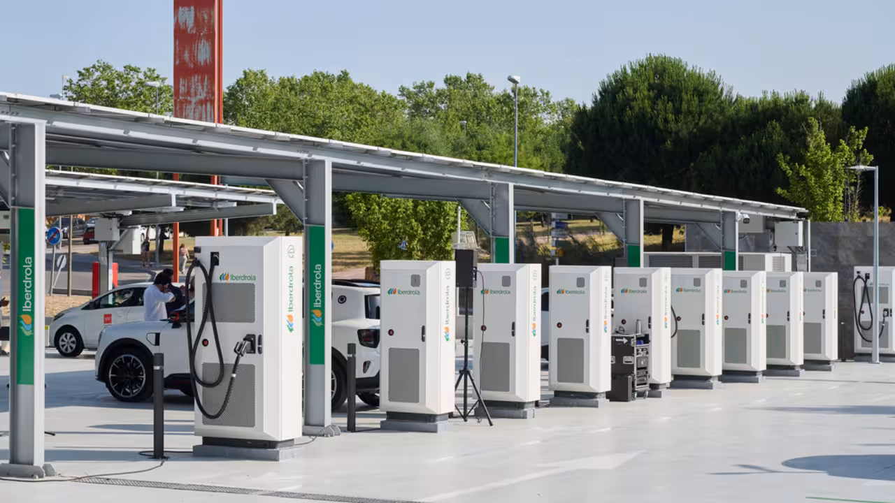 iberdrola diez mil puntos de carga de vehiculo electrico (2)