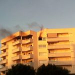 Un incendio en Ibiza obliga a desalojar a 20 vecinos