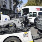 Vuelca un coche en Palma tras chocar con un semáforo