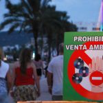 Tres detenidos en la lucha contra la venta ambulante en Eivissa