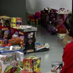 Son Amar compra más de 80 juguetes valorados en 1.000 euros para la Cruz Roja