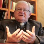 El Vaticano destituye al obispo Salinas