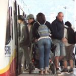 Miles de afectados un día más por la huelga de tren y metro