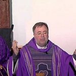 La misa del domingo de La2 bate su récord histórico de audiencia en respuesta a Podemos