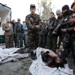 Al menos 90 muertos y 380 heridos en un atentado en Kabul