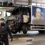 La policía halla explosivos sin detonar en el camión con el que se perpetró el ataque