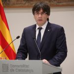 Puigdemont reta a Rajoy a aclarar si usará "la fuerza" para parar la independencia de Cataluña