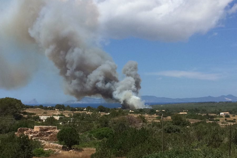 Fuego Cala Saona