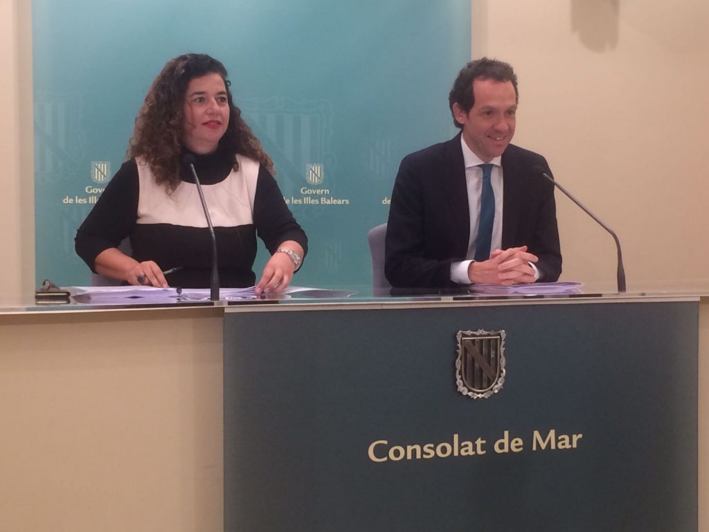 Pilar Costa, Marc Pons, Consell de Govern