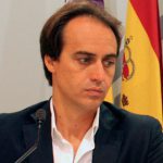 Álvaro Gijón, tras la detención de sus padres y hermano, se da de baja en el PP