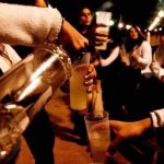 La Policía de Eivissa interpone 36 denuncias en una semana por consumir alcohol en la vía pública