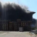 Alarma en el polígono de Can Valero por el incendio de un taller mecánico
