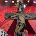 IMAGEN DEL DÍA / El drag queen crucificado del carnaval de Las Palmas