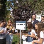 Estudiantes de Son Gotleu renombran la 'Plaça dels metges' como 'Parc de l'Esperança
