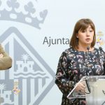 José Hila, con Susana Díaz y frente a Francina Armengol