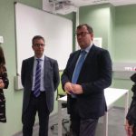 El secretario general de Universidad visita la Facultad de Medicina de la UIB