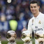 Cristiano Ronaldo exhibe sus 5 Balones de Oro en el Bernabéu