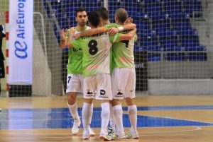 Palma Futsal golea a Santiago