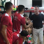 Robert Sarver visita a la primera plantilla en la Ciudad Deportiva de Son Bibiloni