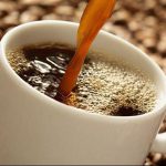 Tres tazas de café al día alargan la vida