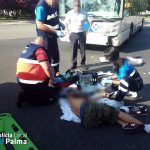 Herido un motorista tras chocar contra un bus en Palma