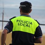 La policía de Sant Antoni levanta un acta por retirada de alcohol a un menor
