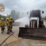 Sofocado un fuego originado en una retroexcavadora