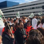 Un centenar de sanitarios se concentra en Eivissa en contra del decreto del catalán