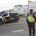 Intensifican los controles de seguridad en los puertos y aeropuertos de Baleares
