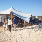 Terraferida denuncia la celebración de una boda en las dunas de Es Trenc