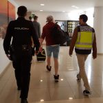 Detienen a dos turistas por provocar daños valorados en más de 2.000 euros en un hotel de Platja de Palma