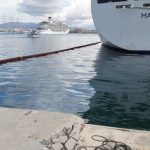 Encuentran vertido de un crucero en el Dique del Oeste del Port de Palma