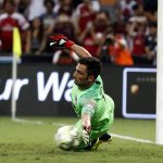 Adán da el triunfo al Atlético en los penaltis ante el Arsenal