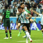 Argentina se salva con gol de Rojo ante Nigeria (2-1)
