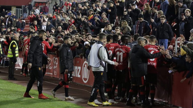 El Mallorca saluda a la afición