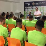 Miquel Jaume y José Tirado trasladan el mensaje a la plantilla del Palma Futsal