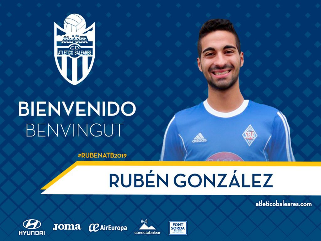 Rubén González