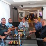 La Asociación de Hoteleros de Palmanova-Magaluf mantiene la primera toma de contacto con la policía extranjera presente este verano 2018