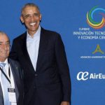 Hidalgo posa junto a Obama en la Cumbre de Economía Circular