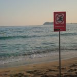 La bandera roja vuelve a las playas de Can Pere Antoni y Ciutat Jardí