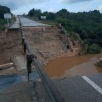 12 carreteras cortadas y 3 puentes destruidos por las inundaciones