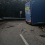 Un camión de gran tonelaje obliga a cerrar por unas horas la carretera Bunyola-Orient