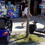 La Policía Local levanta 18 actas a locales de alquiler de vehículos de movilidad personal en Platja de Palma