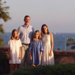 Empiezan las vacaciones de los Reyes y sus hijas en Mallorca