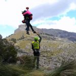 Espectacular rescate de una excursionista en la Serra de Ses Farines