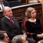 El Rey Juan Carlos anuncia su retirada de la vida pública