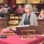 Maria Asunción Pons Fullana jura su cargo de diputada del PP en sustitución de Antoni Camps