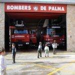 Los Bomberos de Palma liberan a un bebé que se había quedado atrapado dentro de un coche en Can Pastilla