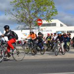 La V Bicicletada Solidaria del IES Porto Cristo hace camino hacia Cala Millor a favor de Estel de Llevant