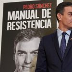 No es adecuado que Pedro Sánchez se preste a la publicación de su libro durante su mandato, según los lectores
